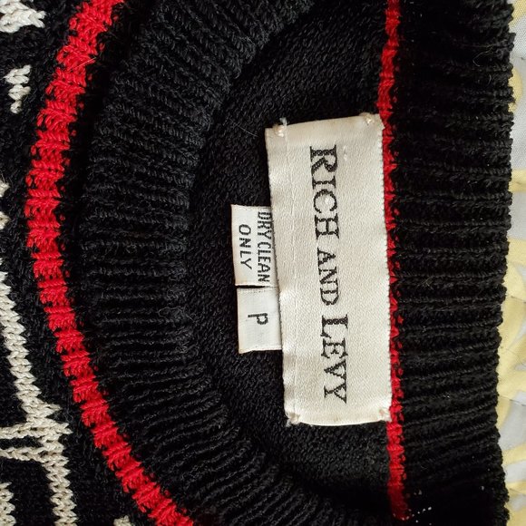 sweater - Picture 3 of 3